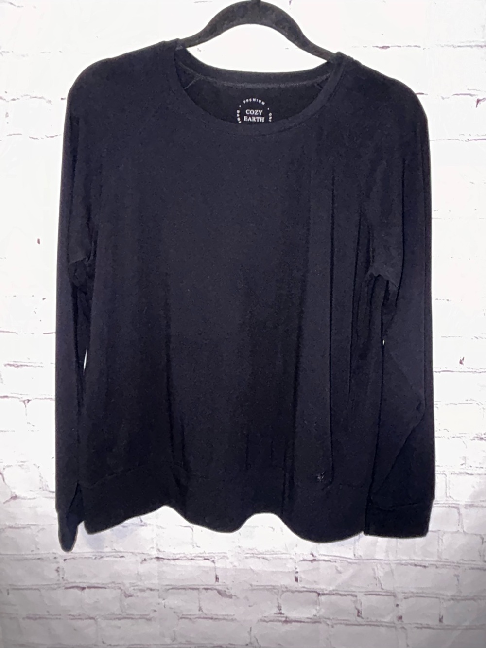 Cozy Earth brushed bamboo crewneck shirt men’s size M